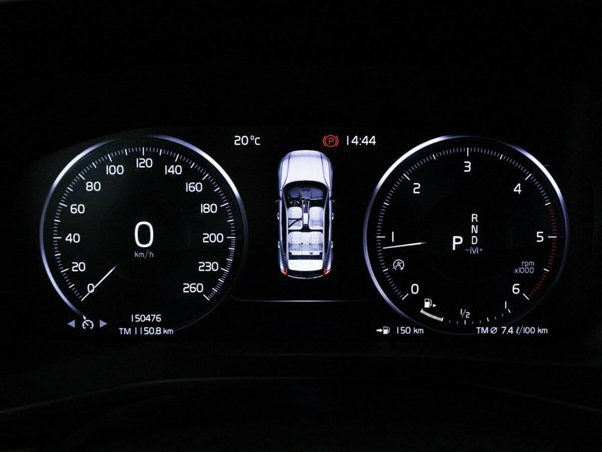 Б/У Вольво ИксЦ40 2018 года. Фото: #11