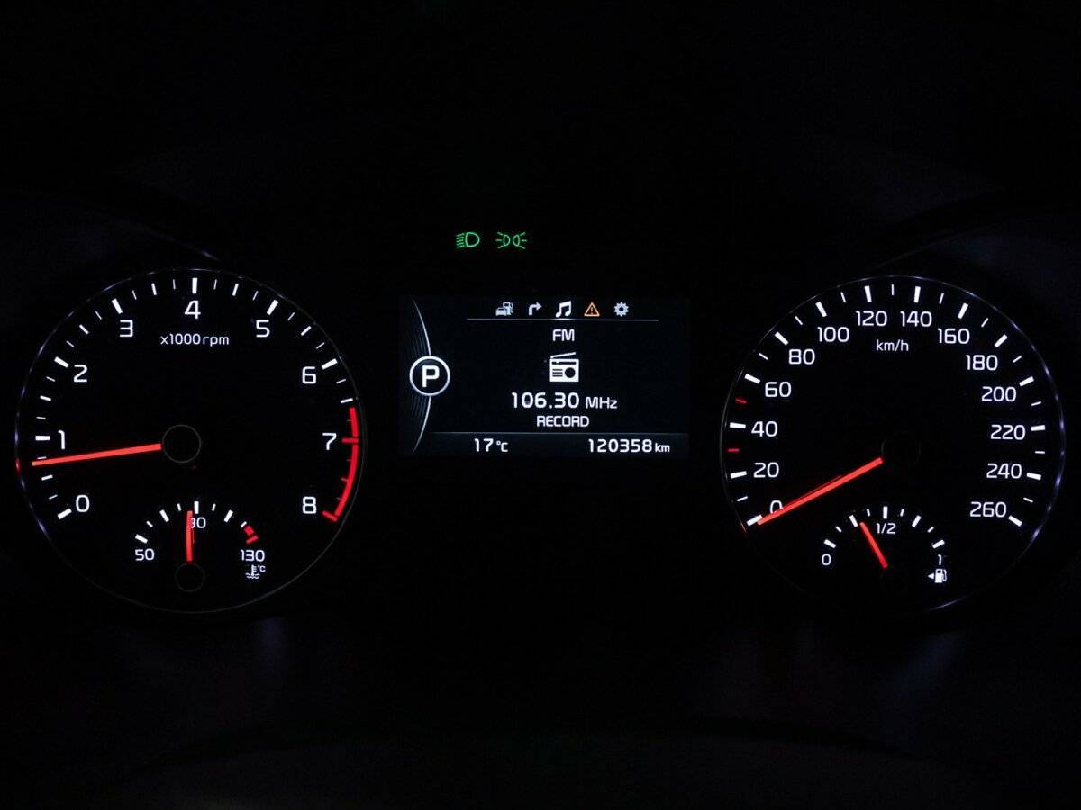 Б/У Киа Оптима 2017 года. Фото: #11