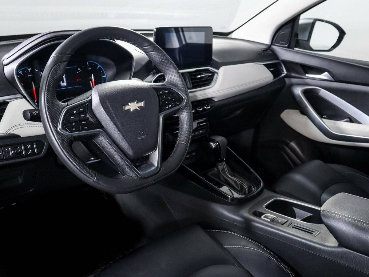 Б/У Шевроле Каптива 2022 года. Фото: #8