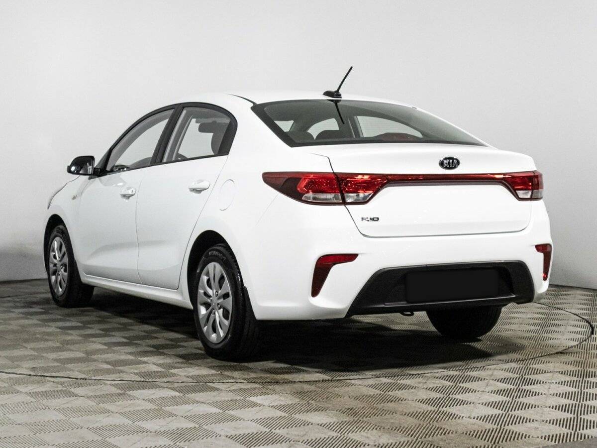 Б/У Киа Рио 2018 года. Фото: #6