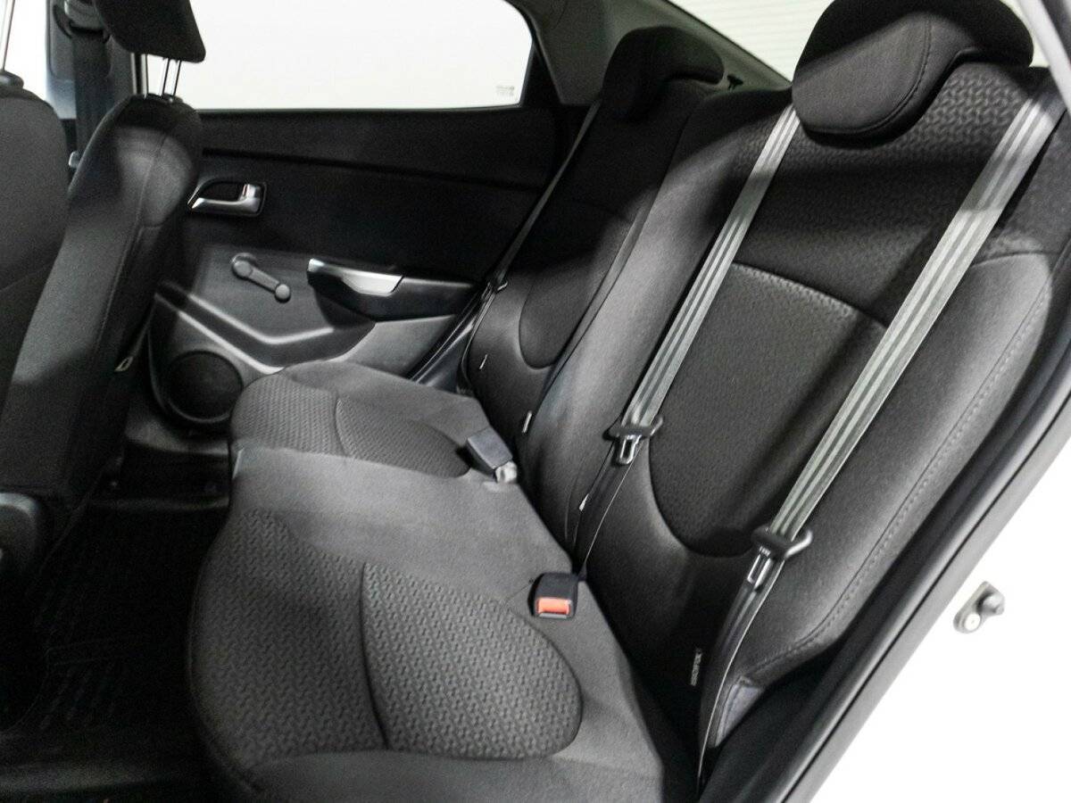 Б/У Киа Рио 2014 года. Фото: #9