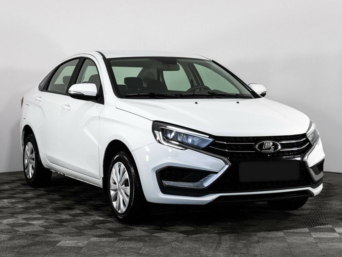 Б/У Лада (ВАЗ) Веста 2024 года. Фото: #2