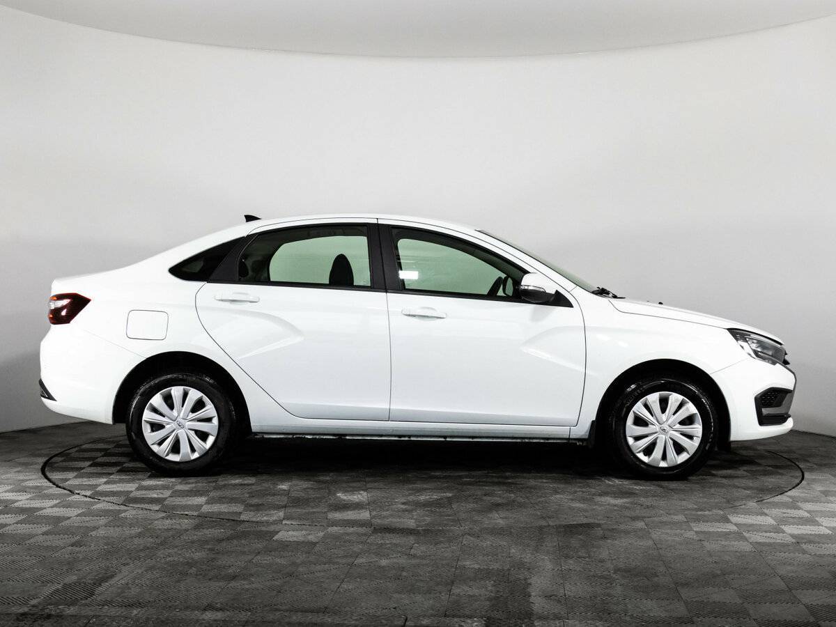 Б/У Лада (ВАЗ) Веста 2024 года. Фото: #3