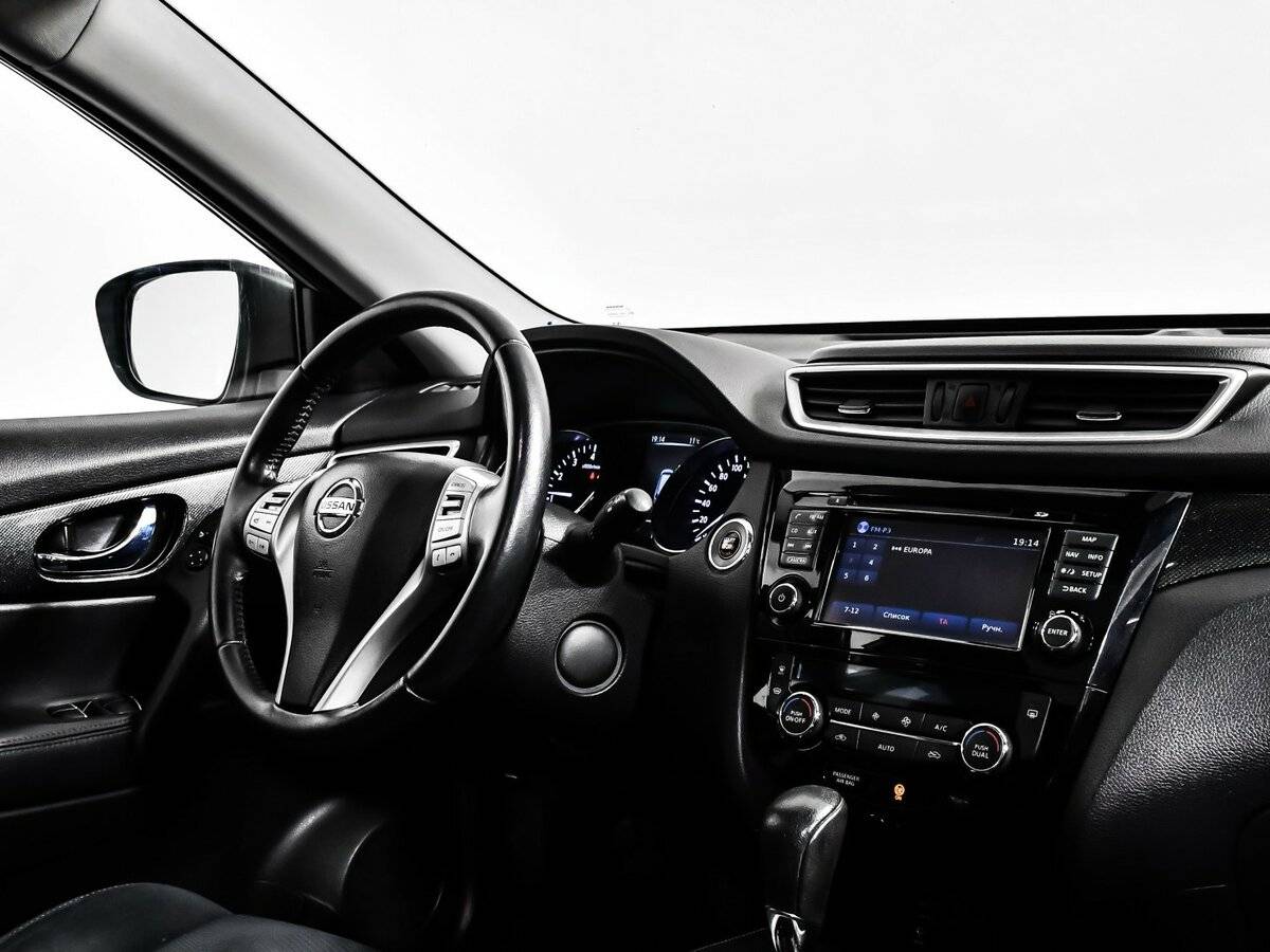 Б/У Ниссан Икс-Трейл 2016 года. Фото: #6