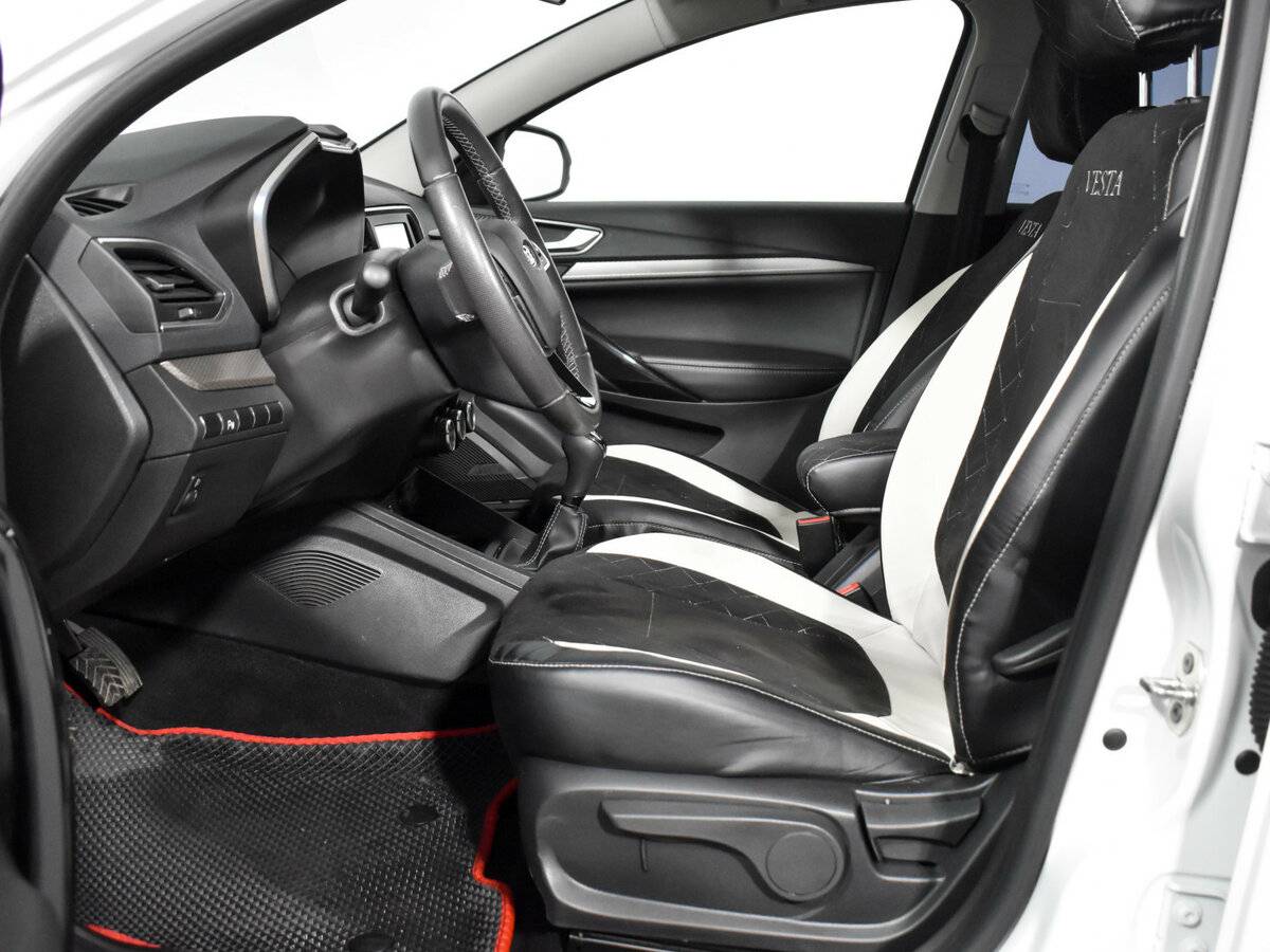 Б/У Лада (ВАЗ) Веста 2023 года. Фото: #10