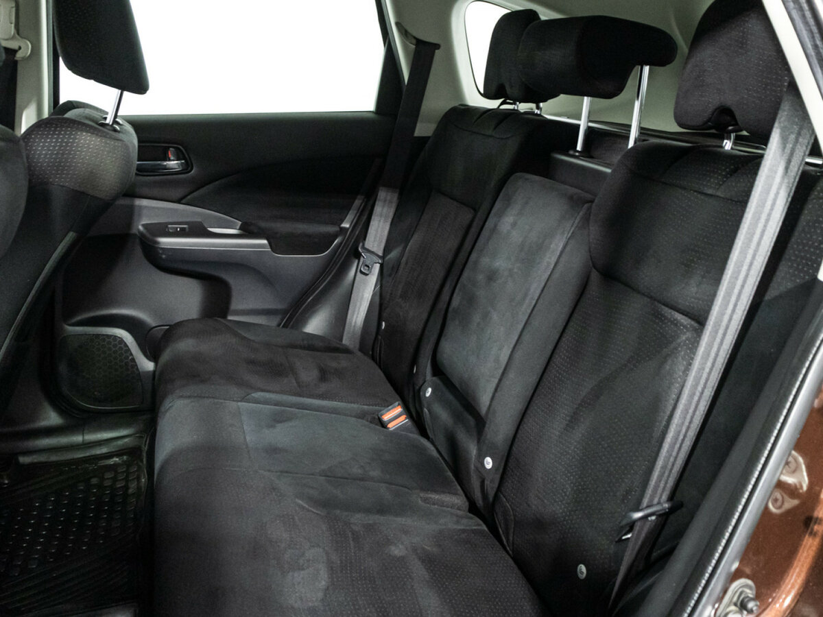 Б/У Хонда ЦР-В 2013 года. Фото: #9