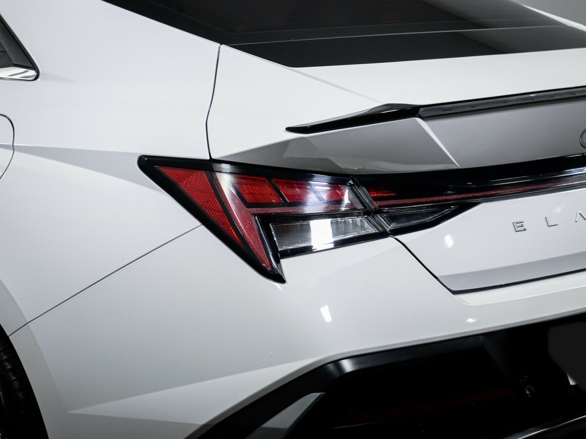 Б/У Хендай Елантра 2024 года. Фото: #13