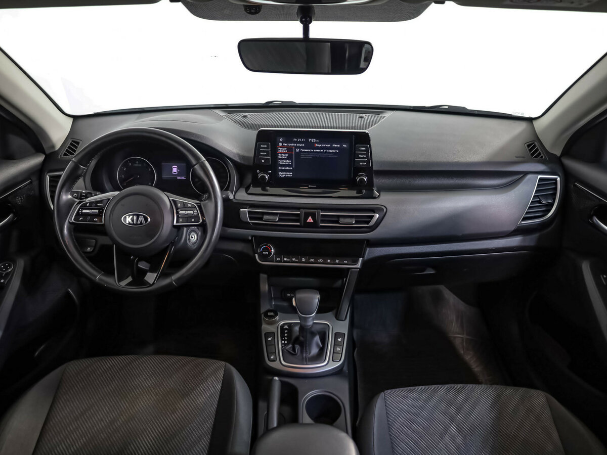 Б/У Киа Сельтос 2021 года. Фото: #7