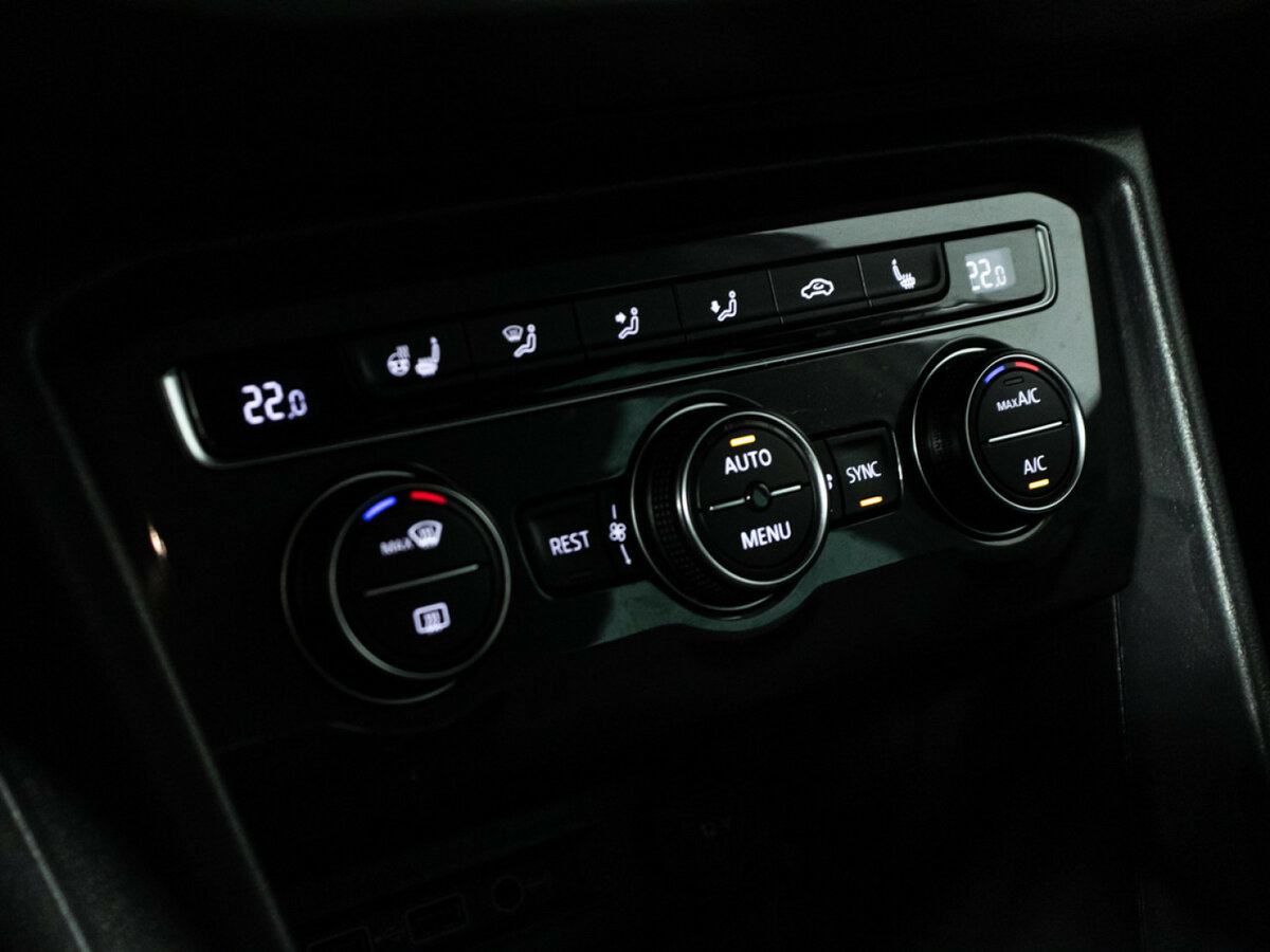 Б/У Фольксваген Тигуан 2019 года. Фото: #14