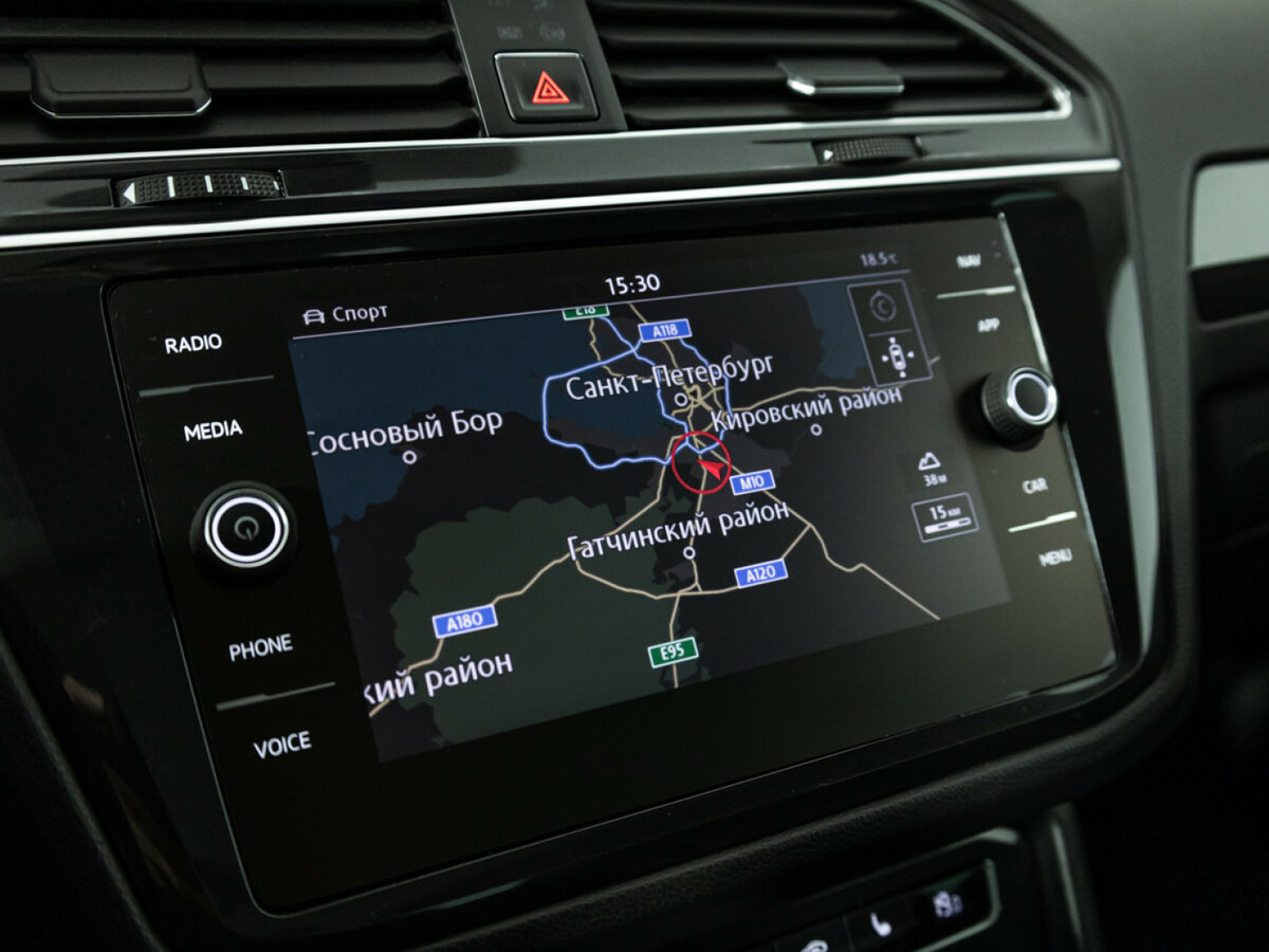 Б/У Фольксваген Тигуан 2018 года. Фото: #17