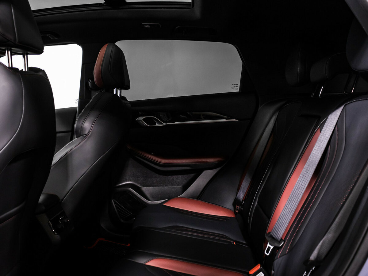 Б/У Джили Кулрэй 2024 года. Фото: #12