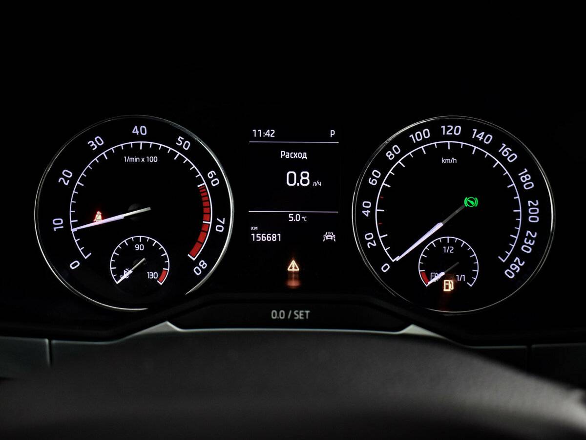 Б/У Шкода Суперб 2018 года. Фото: #18