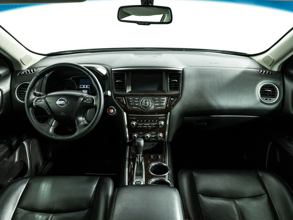 Б/У Ниссан Патфайндер 2015 года. Фото: #10