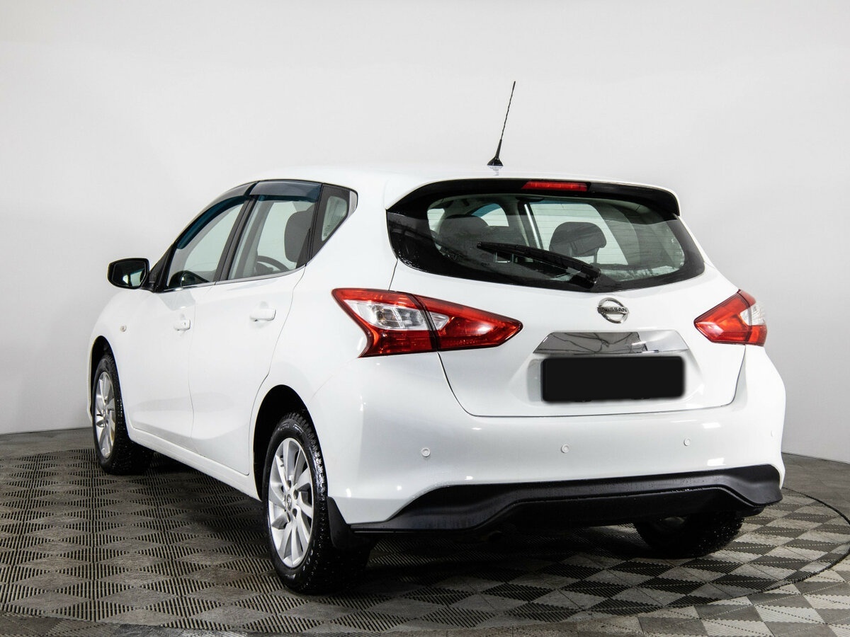 Б/У Ниссан Тиида 2015 года. Фото: #5