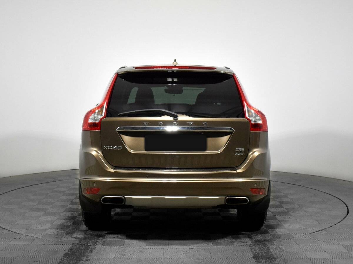 Б/У Вольво ИксЦ60 2017 года. Фото: #4
