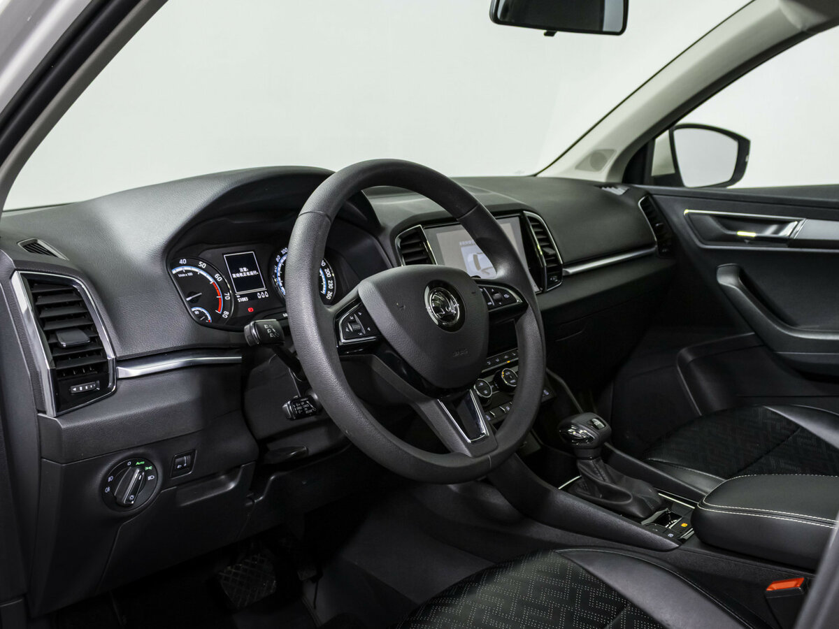 Б/У Шкода Карок 2021 года. Фото: #8